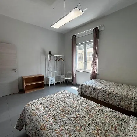 Nanni's House, Stylish Steps From Station سانتّانييلّو