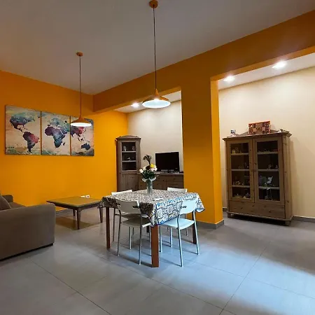 Nanni's House, Stylish Steps From Station Sant'Agnello